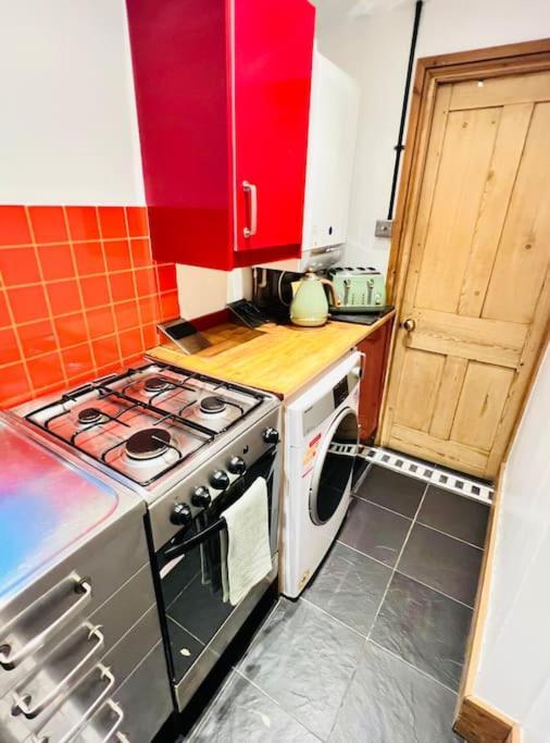 Cosy Cottage In Central Reading Free Parking & Fast Wifi Eksteriør bilde
